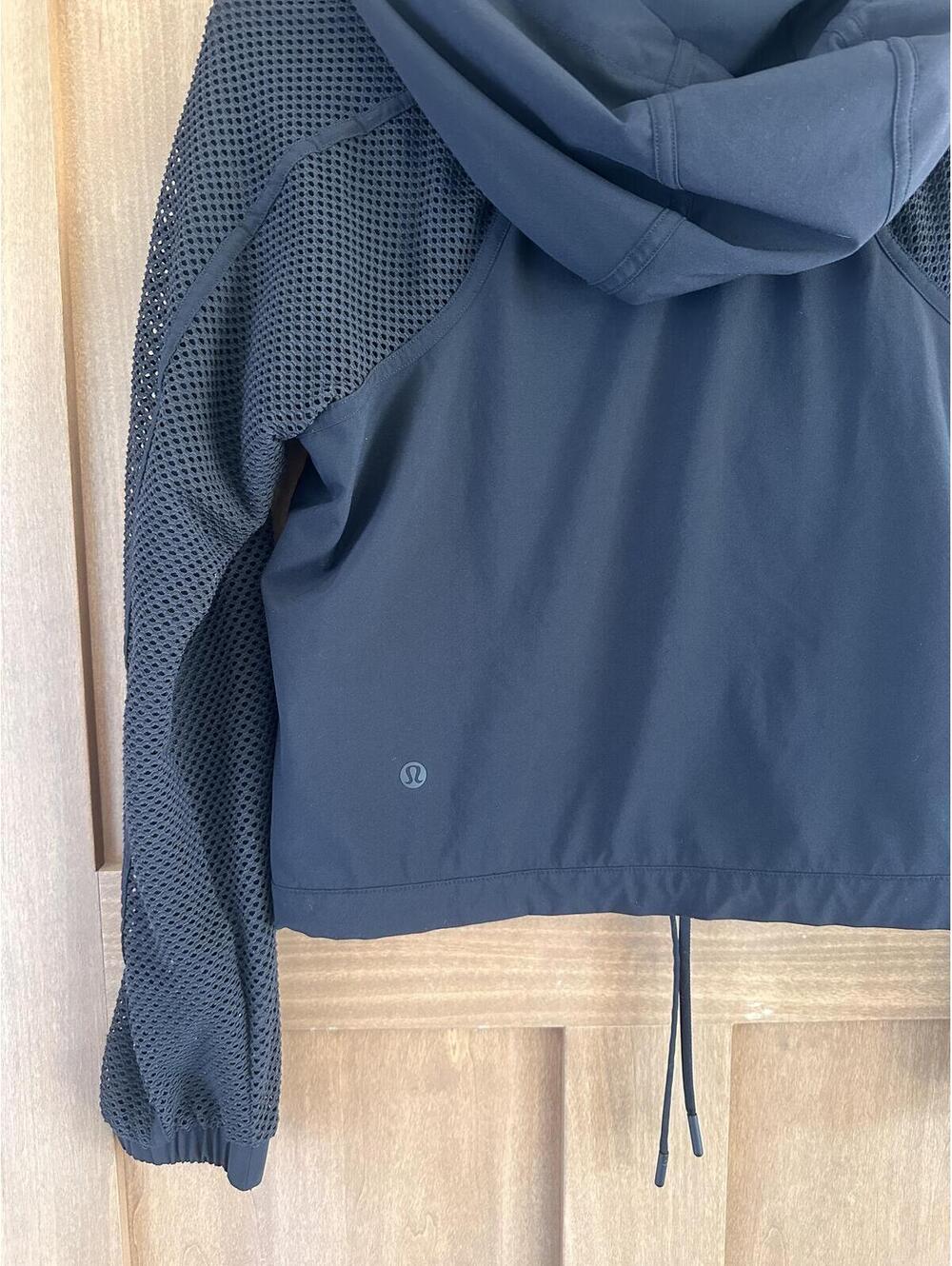 Lululemon Catch a Breeze Hooded Pullover Mesh Sleeves Black Women’s XS LW3BYWS - Picture 7 of 15
